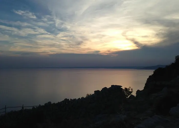 Beautiful On A Small Island Vila