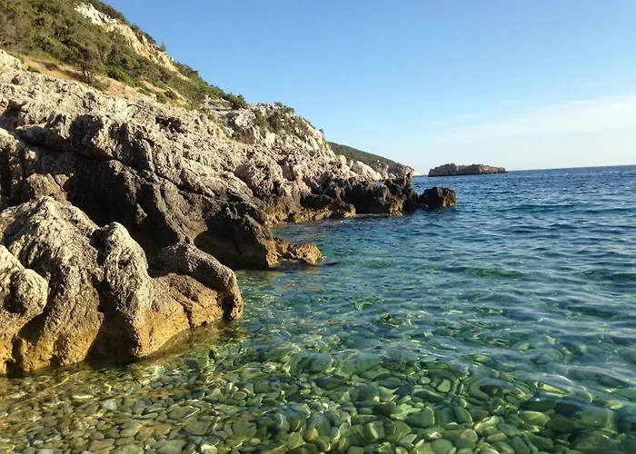 Beautiful On A Small Island Vila *